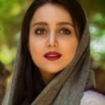 girl wear shawl on her head